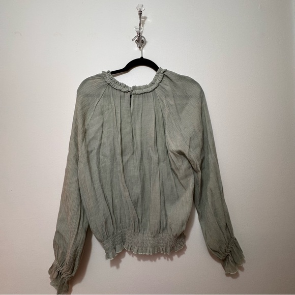 🤍💫 - Picture 2 of 3